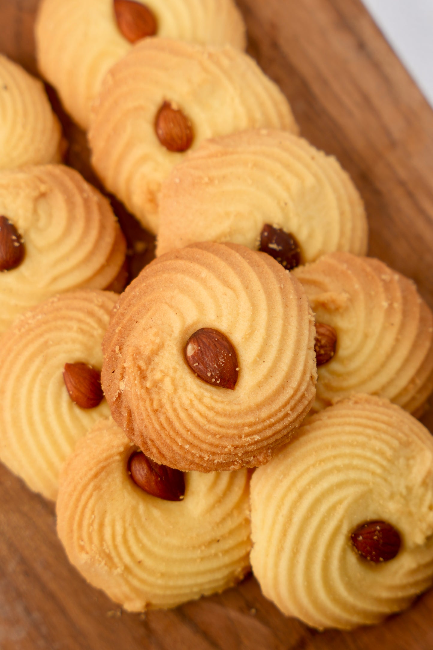 Traditional Biscuits | Almond Rango Biscuits